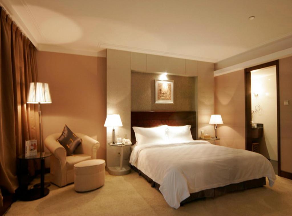 Supreme Tower 4* Shanghai
